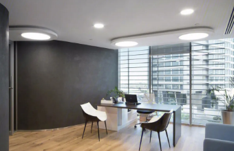 数字化之路:上市集团如何构建专业的网站形象