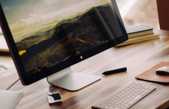 专业网站建设对于企业而言，是市场拓展的利器