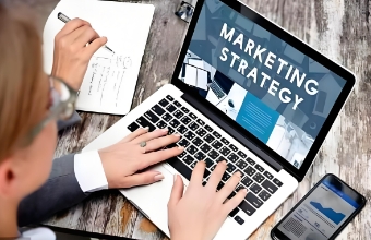 网站设计如同一扇窗,连接着虚拟与现实