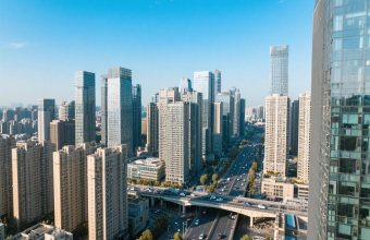 从PC到移动端：上海网站开发如何抢占“全场景入口”